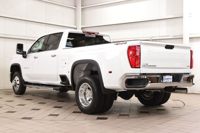 2026 Chevrolet Silverado 3500HD 4WD Crew Cab 172" LTZ - 23020028 - 5