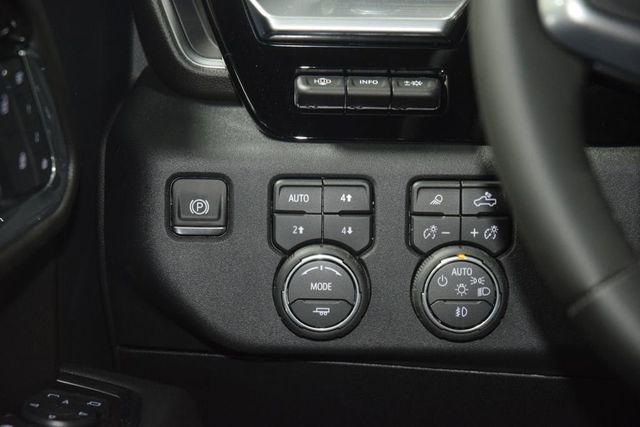 2026 Chevrolet Silverado 3500HD 4WD Crew Cab 172" LTZ - 23020029 - 37