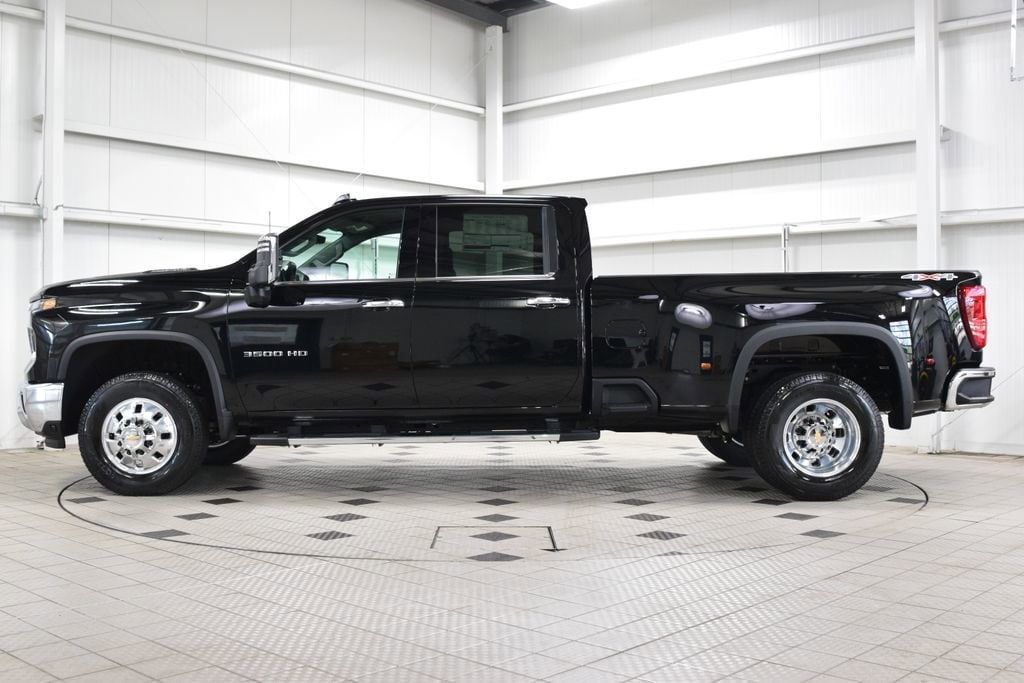 2026 Chevrolet Silverado 3500HD 4WD Crew Cab 172" LTZ - 23020029 - 3