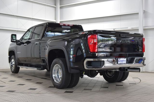 2026 Chevrolet Silverado 3500HD 4WD Crew Cab 172" LTZ - 23020029 - 5