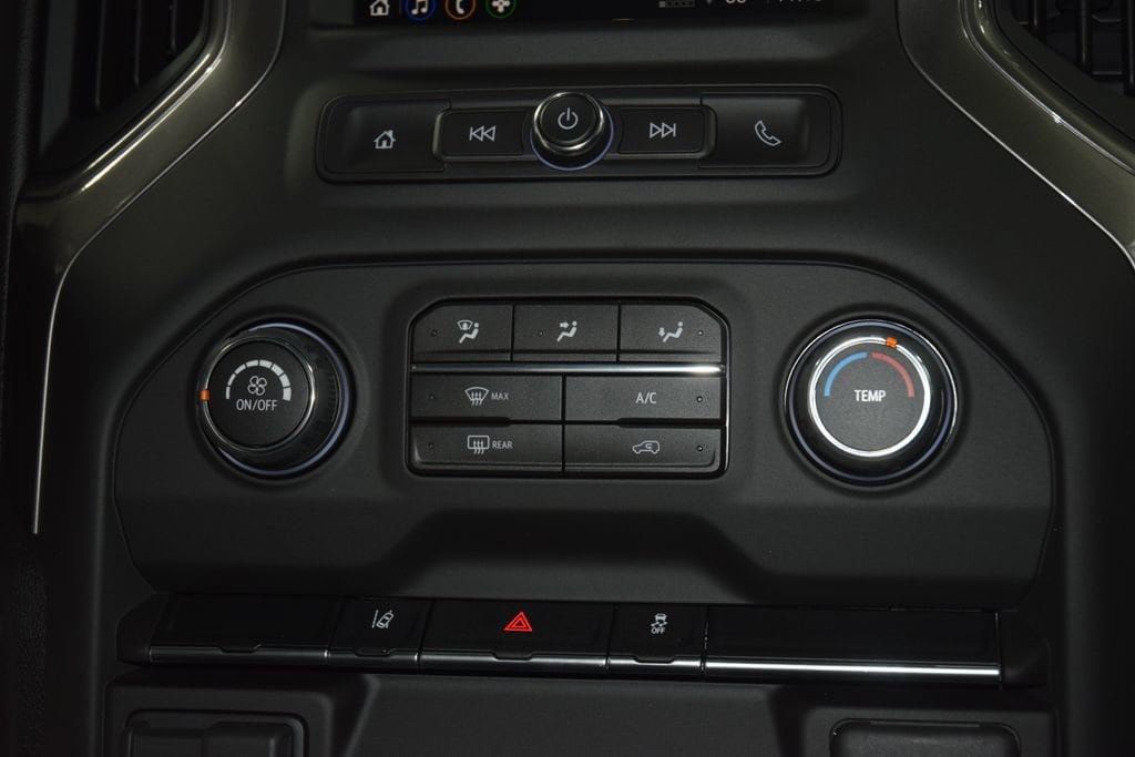 2026 Chevrolet Silverado 3500HD 4WD Crew Cab 172" Work Truck - 23012340 - 27