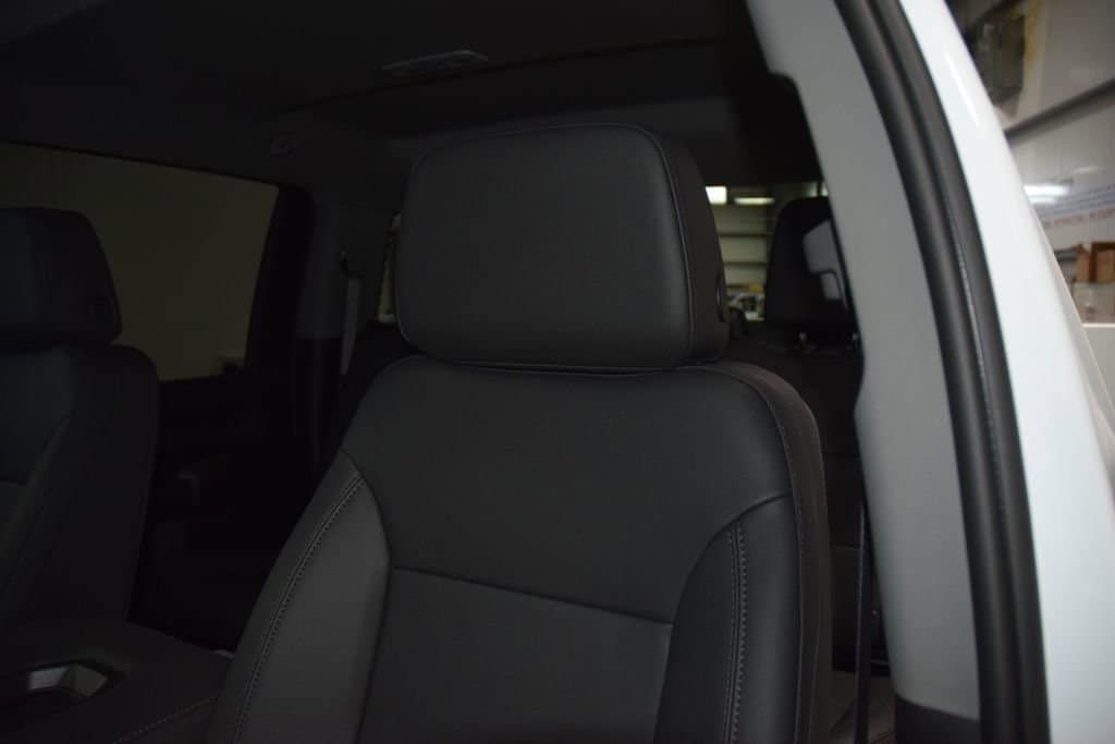 2026 Chevrolet Silverado 3500HD 4WD Crew Cab 172" Work Truck - 23012340 - 34