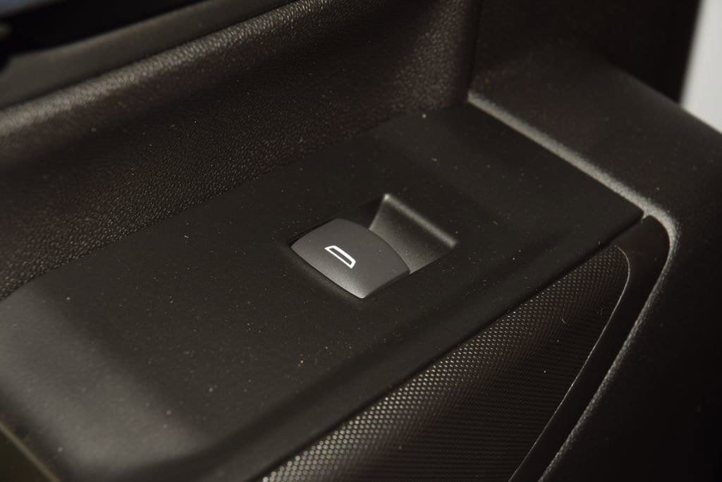 2026 Chevrolet Silverado 3500HD 4WD Crew Cab 172" Work Truck - 23012340 - 38