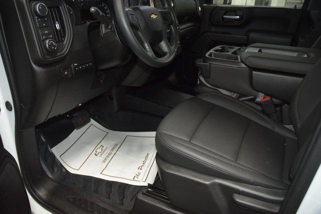 2026 Chevrolet Silverado 3500HD 4WD Crew Cab 172" Work Truck - 23012354 - 28