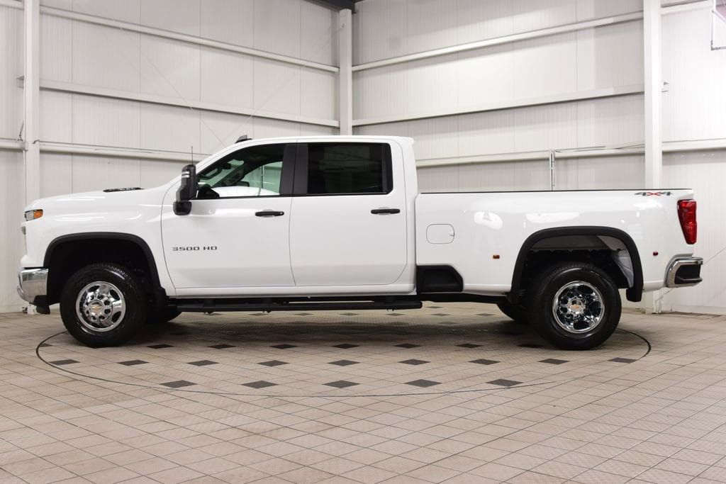 2026 Chevrolet Silverado 3500HD 4WD Crew Cab 172" Work Truck - 23012355 - 3