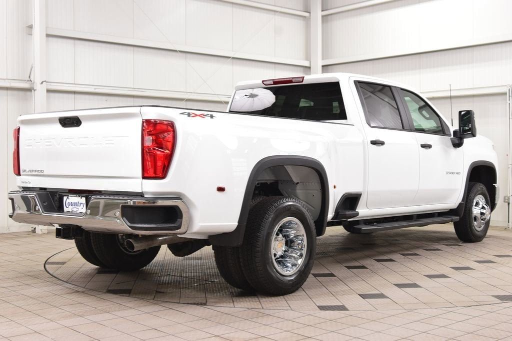 2026 Chevrolet Silverado 3500HD 4WD Crew Cab 172" Work Truck - 23012355 - 7