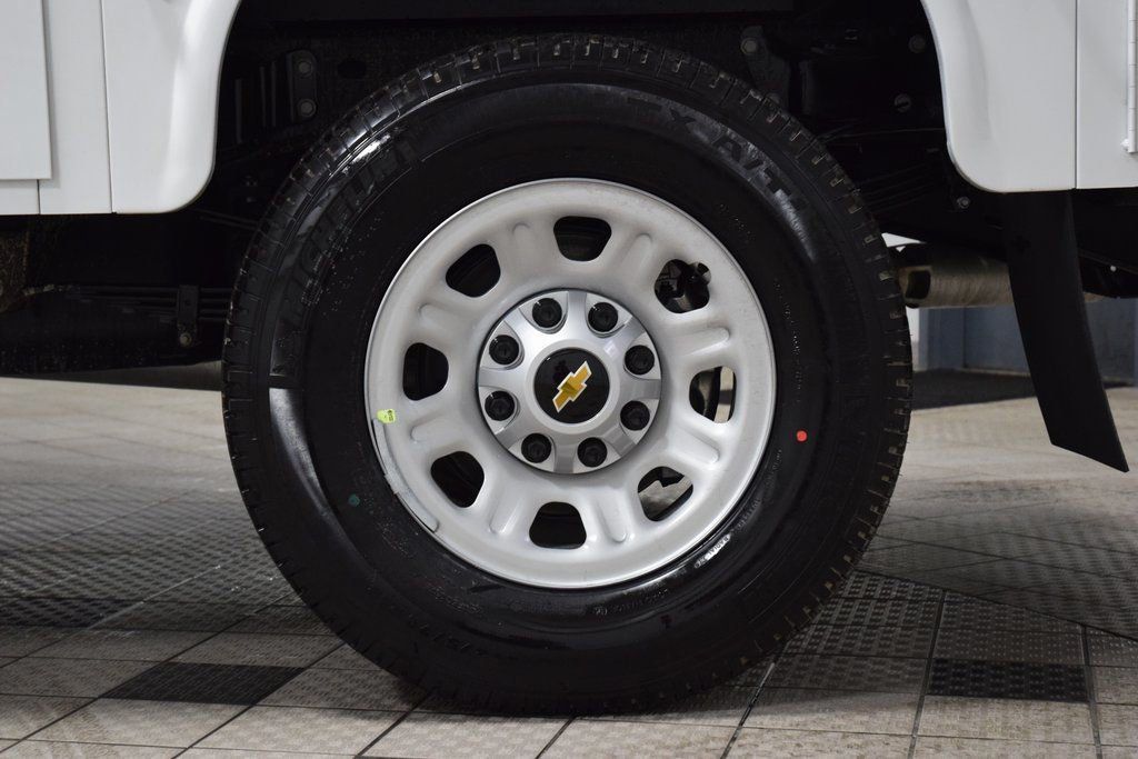 2026 Chevrolet Silverado 3500HD 4WD Crew Cab 172" Work Truck - 23012360 - 16