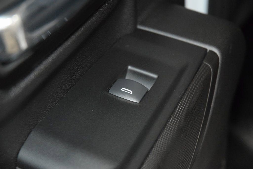 2026 Chevrolet Silverado 3500HD 4WD Crew Cab 172" Work Truck - 23012360 - 32