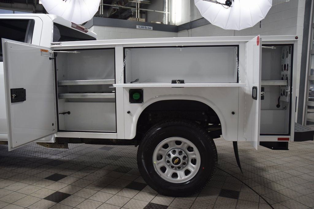 2026 Chevrolet Silverado 3500HD 4WD Crew Cab 172" Work Truck - 23012360 - 38