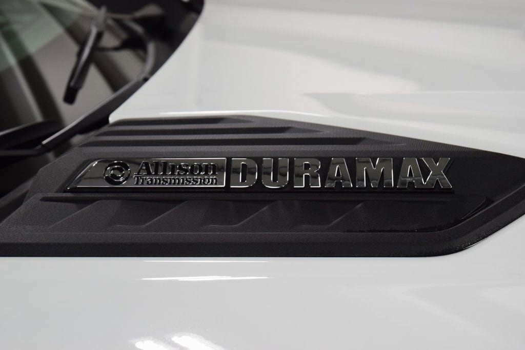 2026 Chevrolet Silverado 3500HD 4WD Crew Cab 172" Work Truck - 23012360 - 8