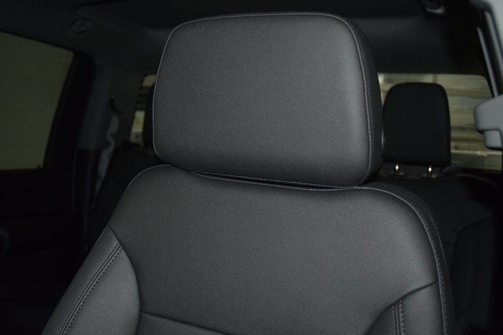 2026 Chevrolet Silverado 3500HD 4WD Crew Cab 172" Work Truck - 23012361 - 31