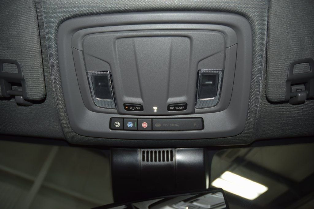 2026 Chevrolet Silverado 3500HD 4WD Crew Cab 172" Work Truck - 23012361 - 37