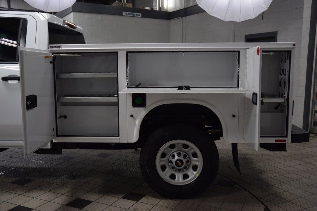 2026 Chevrolet Silverado 3500HD 4WD Crew Cab 172" Work Truck - 23012361 - 40