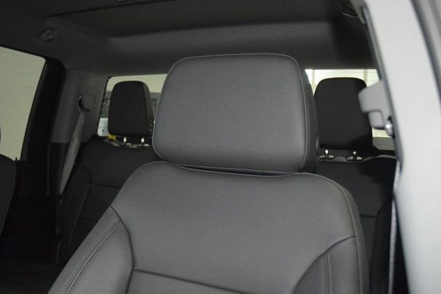 2026 Chevrolet Silverado 3500HD 4WD Crew Cab 172" Work Truck - 23012364 - 33