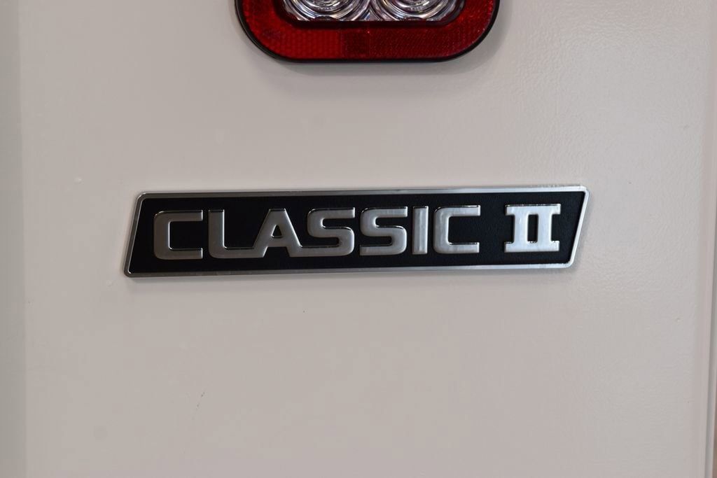 2026 Chevrolet Silverado 3500HD 4WD Crew Cab 172" Work Truck - 23012365 - 17