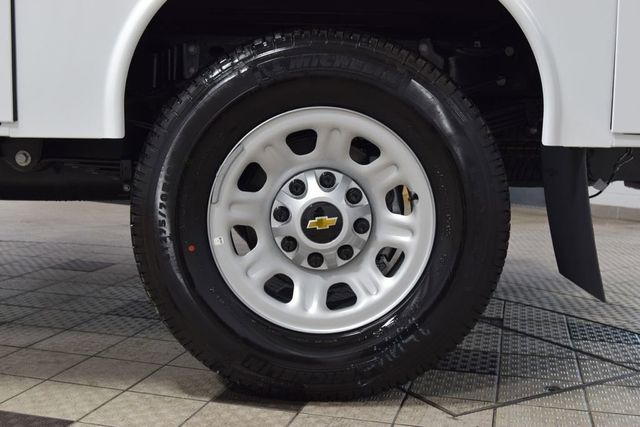2026 Chevrolet Silverado 3500HD 4WD Crew Cab 172" Work Truck - 23012365 - 22