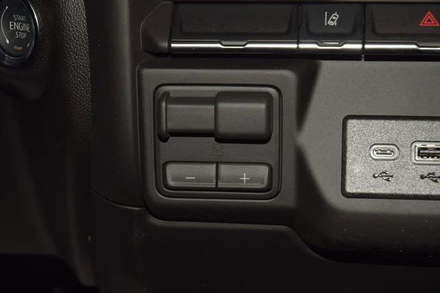 2026 Chevrolet Silverado 3500HD 4WD Crew Cab 172" Work Truck - 23012365 - 28