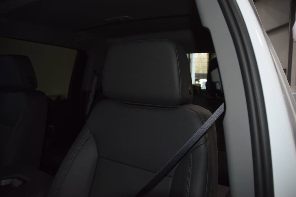 2026 Chevrolet Silverado 3500HD 4WD Crew Cab 172" Work Truck - 23012365 - 34