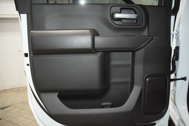 2026 Chevrolet Silverado 3500HD 4WD Crew Cab 172" Work Truck - 23012365 - 37