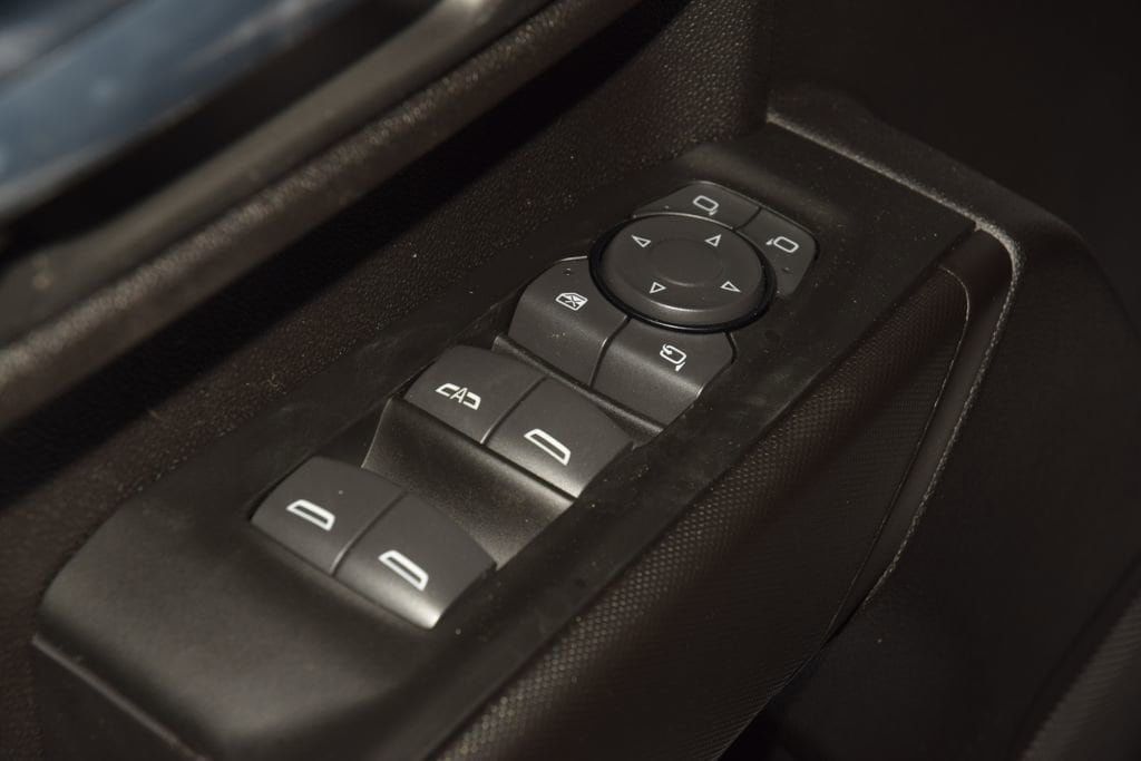 2026 Chevrolet Silverado 3500HD 4WD Crew Cab 172" Work Truck - 23012365 - 40