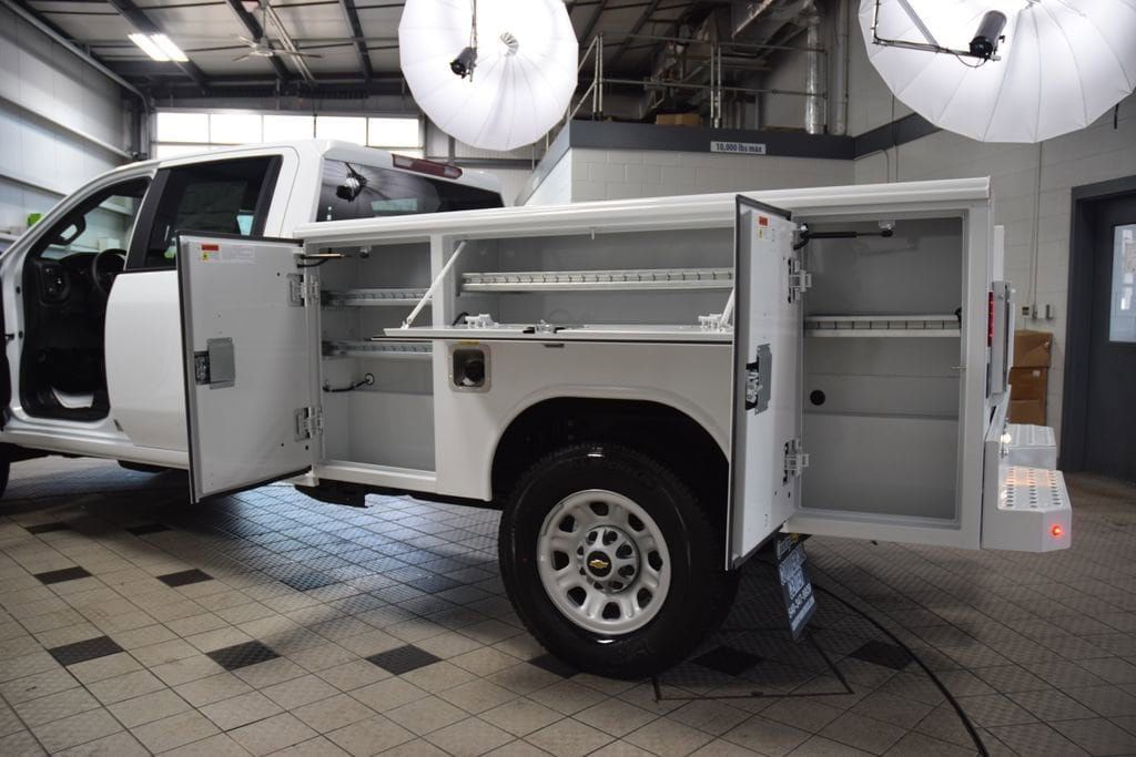 2026 Chevrolet Silverado 3500HD 4WD Crew Cab 172" Work Truck - 23012365 - 44