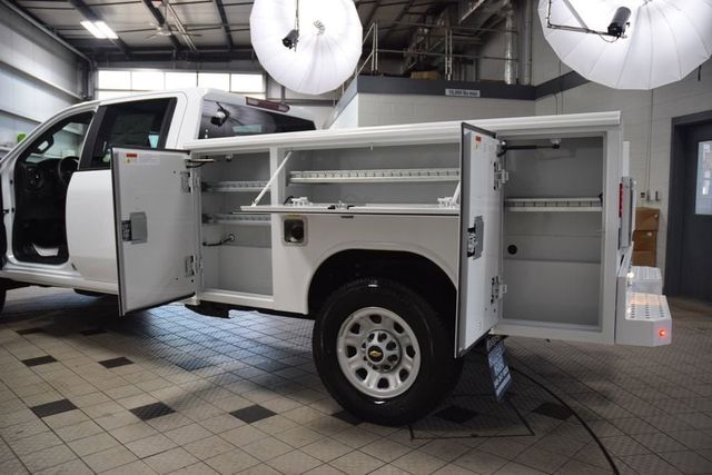 2026 Chevrolet Silverado 3500HD 4WD Crew Cab 172" Work Truck - 23012365 - 44