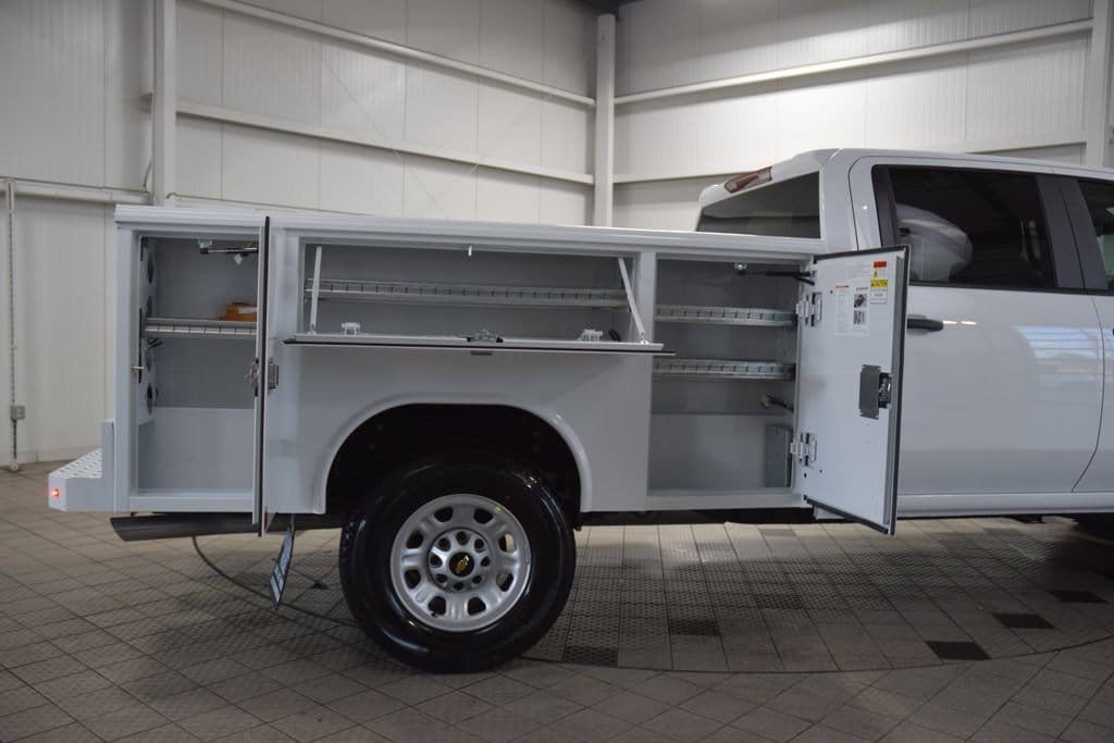 2026 Chevrolet Silverado 3500HD 4WD Crew Cab 172" Work Truck - 23012365 - 45