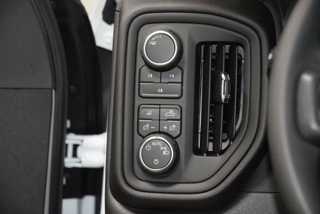 2026 Chevrolet Silverado 3500HD 4WD Crew Cab 172" Work Truck - 23012366 - 26