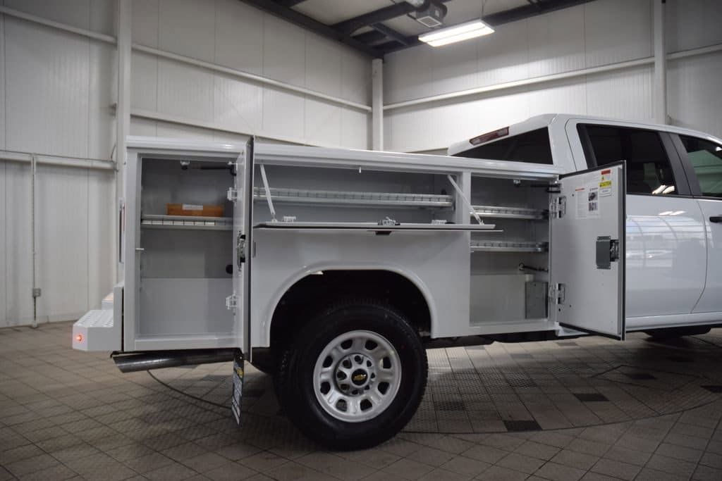 2026 Chevrolet Silverado 3500HD 4WD Crew Cab 172" Work Truck - 23012366 - 42