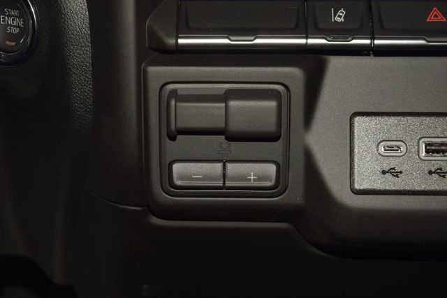 2026 Chevrolet Silverado 3500HD 4WD Crew Cab 172" Work Truck - 23012373 - 22
