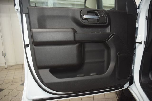 2026 Chevrolet Silverado 3500HD 4WD Crew Cab 172" Work Truck - 23012373 - 32