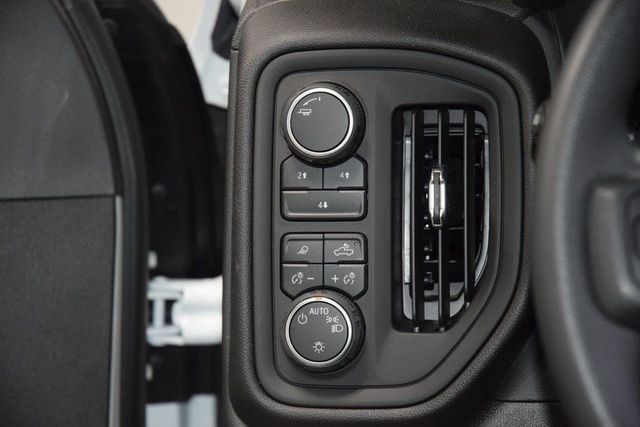 2026 Chevrolet Silverado 3500HD 4WD Crew Cab 172" Work Truck - 23012376 - 26