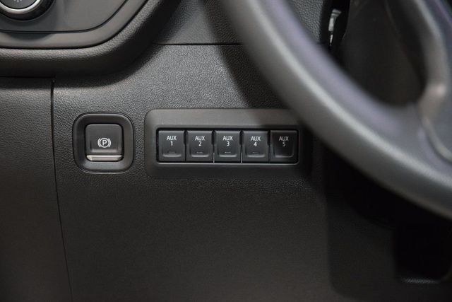 2026 Chevrolet Silverado 3500HD 4WD Crew Cab 172" Work Truck - 23012376 - 27