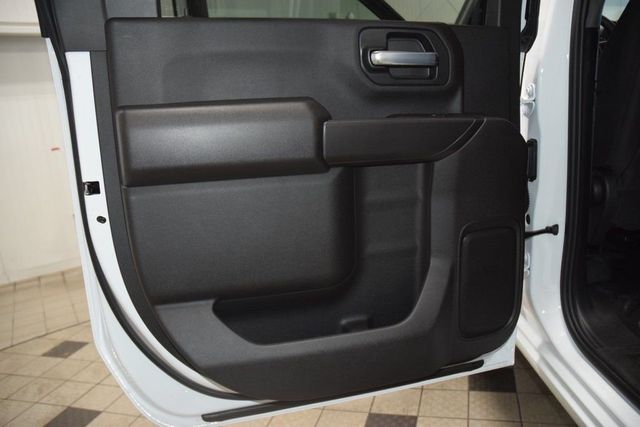 2026 Chevrolet Silverado 3500HD 4WD Crew Cab 172" Work Truck - 23012376 - 34