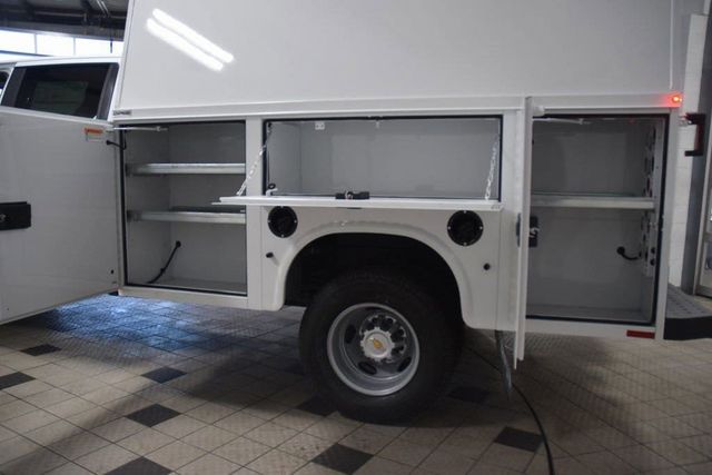2026 Chevrolet Silverado 3500HD 4WD Crew Cab 172" Work Truck - 23012376 - 41