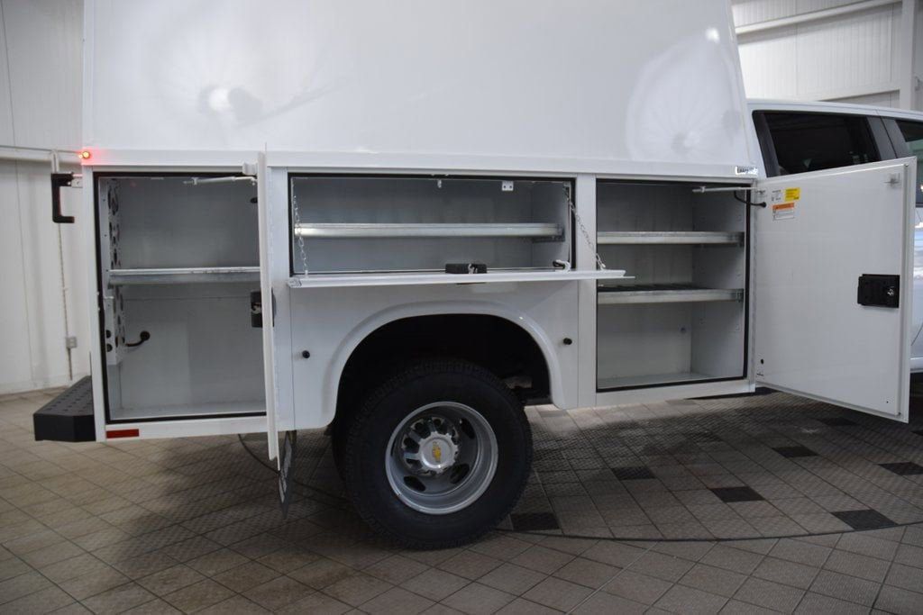 2026 Chevrolet Silverado 3500HD 4WD Crew Cab 172" Work Truck - 23012376 - 42