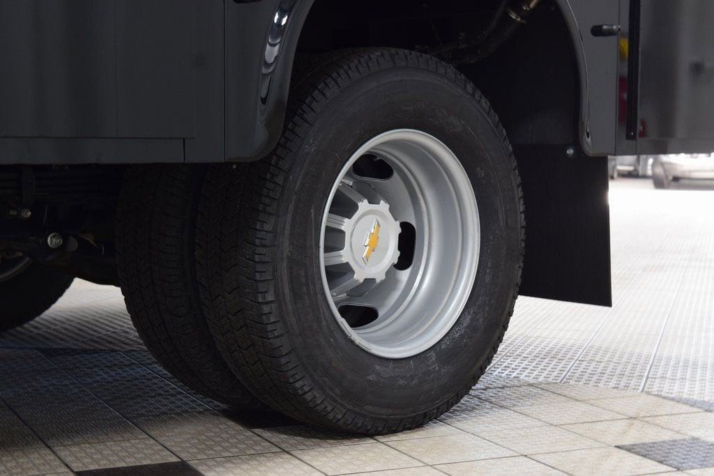 2026 Chevrolet Silverado 3500HD 4WD Crew Cab 172" Work Truck - 23012377 - 18