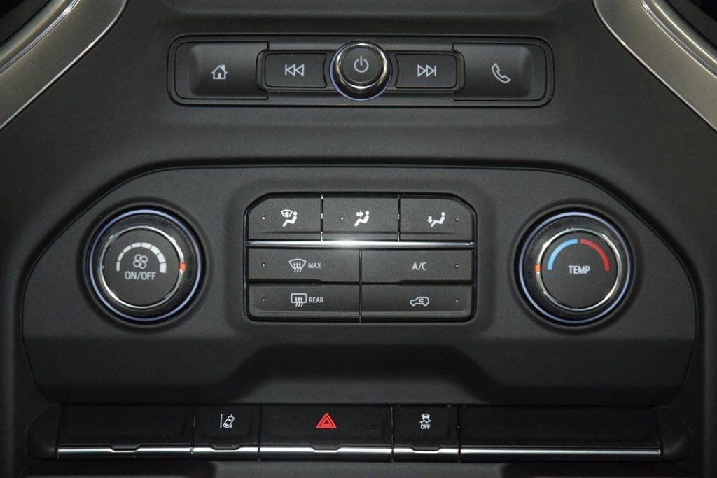 2026 Chevrolet Silverado 3500HD 4WD Crew Cab 172" Work Truck - 23012377 - 22