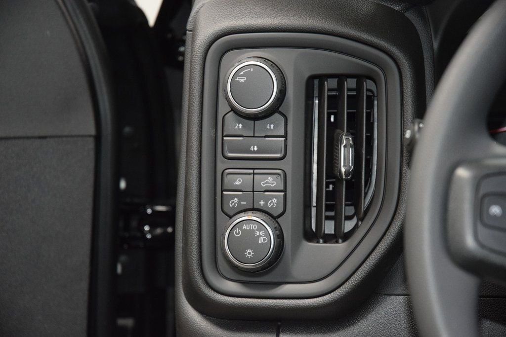 2026 Chevrolet Silverado 3500HD 4WD Crew Cab 172" Work Truck - 23012377 - 25