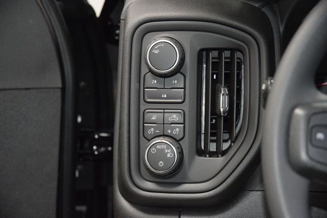 2026 Chevrolet Silverado 3500HD 4WD Crew Cab 172" Work Truck - 23012377 - 25