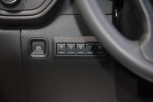 2026 Chevrolet Silverado 3500HD 4WD Crew Cab 172" Work Truck - 23012377 - 26