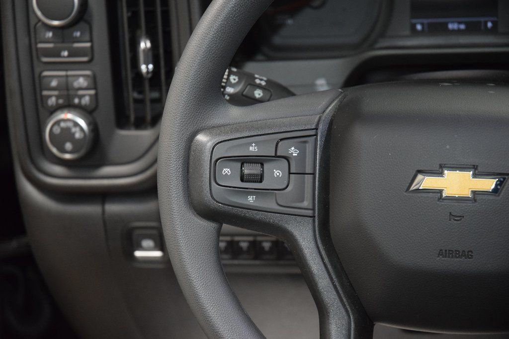 2026 Chevrolet Silverado 3500HD 4WD Crew Cab 172" Work Truck - 23012377 - 28