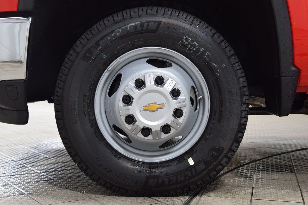2026 Chevrolet Silverado 3500HD 4WD Crew Cab 172" Work Truck - 23012389 - 15