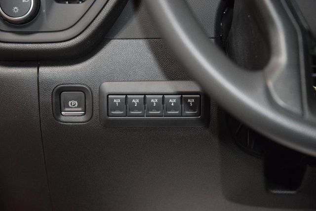 2026 Chevrolet Silverado 3500HD 4WD Crew Cab 172" Work Truck - 23012389 - 24