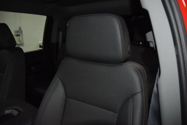 2026 Chevrolet Silverado 3500HD 4WD Crew Cab 172" Work Truck - 23012389 - 28