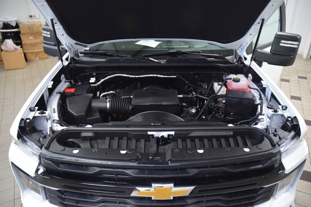 2026 Chevrolet Silverado 3500HD 4WD Crew Cab 172" Work Truck - 23012393 - 18