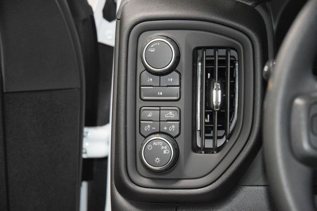 2026 Chevrolet Silverado 3500HD 4WD Crew Cab 172" Work Truck - 23012393 - 27