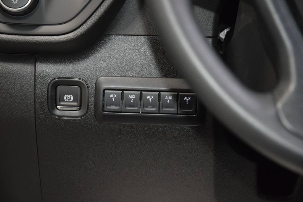 2026 Chevrolet Silverado 3500HD 4WD Crew Cab 172" Work Truck - 23012393 - 28