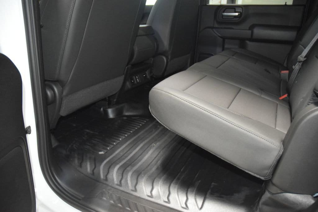 2026 Chevrolet Silverado 3500HD 4WD Crew Cab 172" Work Truck - 23012393 - 34