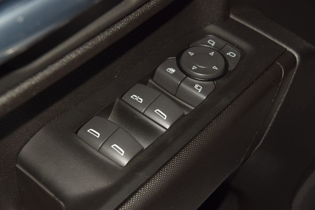 2026 Chevrolet Silverado 3500HD 4WD Crew Cab 172" Work Truck - 23012393 - 38